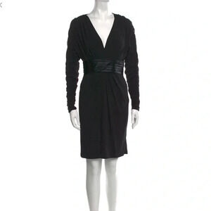 NWT Sue Wong v neck cocktail dress black ruched long sleeve open back Size 10